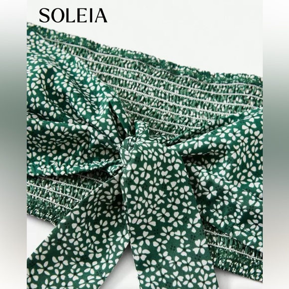 SHEIN Soleia Green and White Ditsy Floral Print Knot Crop Top w/ Skirt - Picture 3 of 8